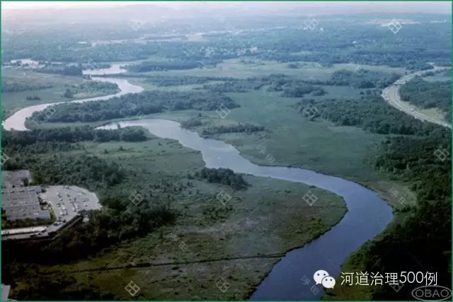 恢复河流蛇形、弯曲等自然形态